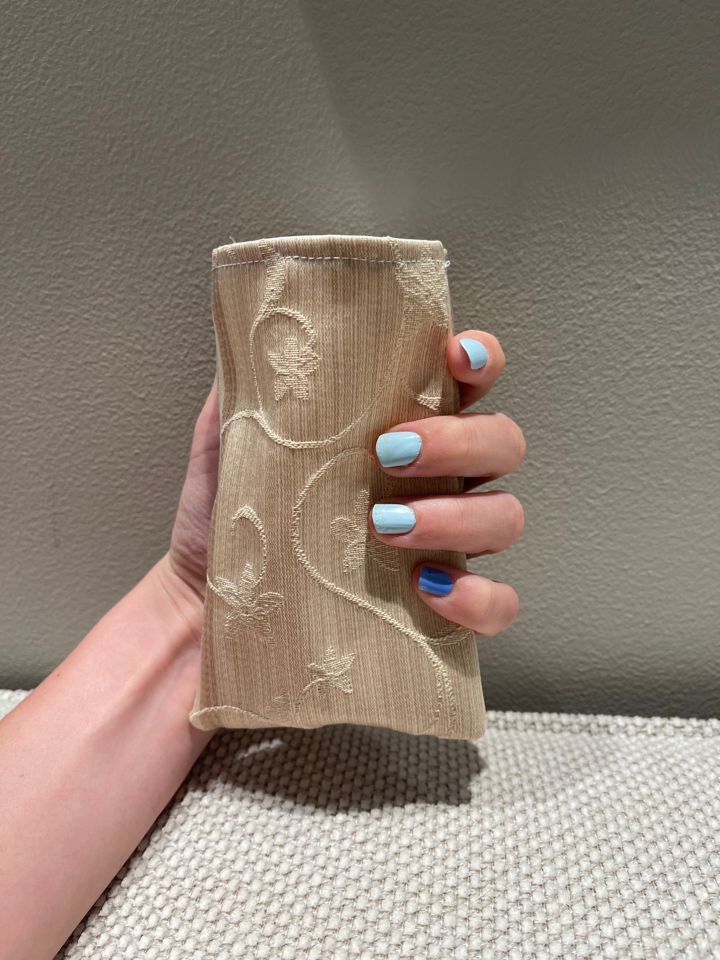 Deodorant beholder - Lys brun med blomster